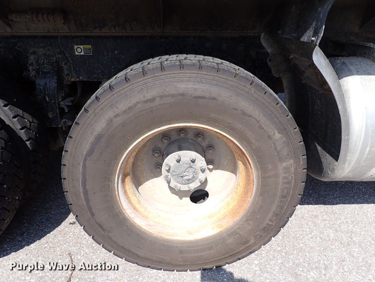 image for item DL7585 2011 Peterbilt 365  dump truck