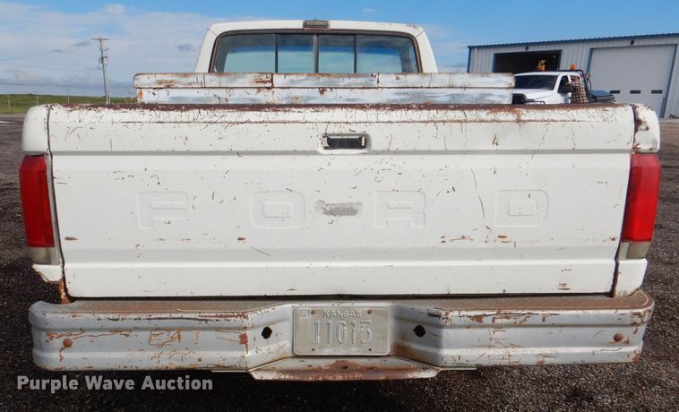 image for item DM0153 1987 Ford F150  pickup truck