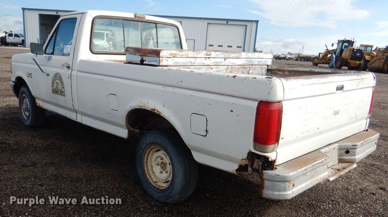 image for item DM0153 1987 Ford F150  pickup truck