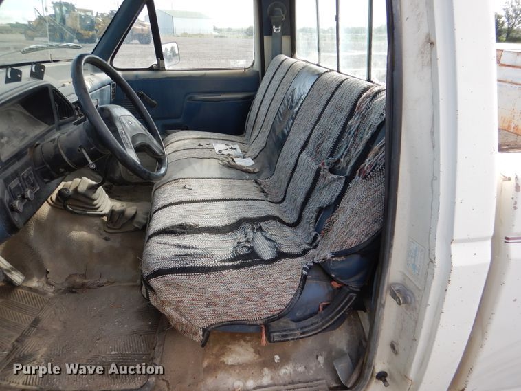 image for item DM0153 1987 Ford F150  pickup truck