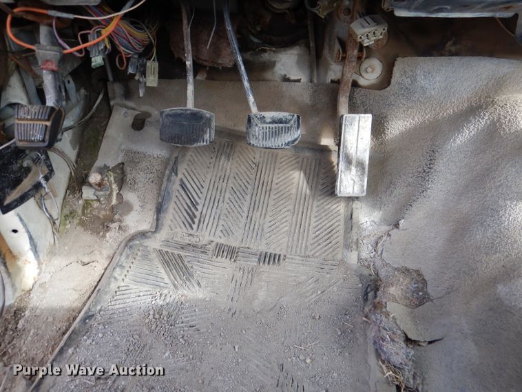 image for item DM0153 1987 Ford F150  pickup truck