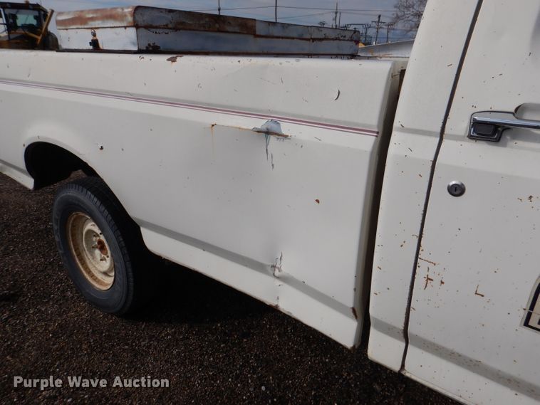 image for item DM0153 1987 Ford F150  pickup truck