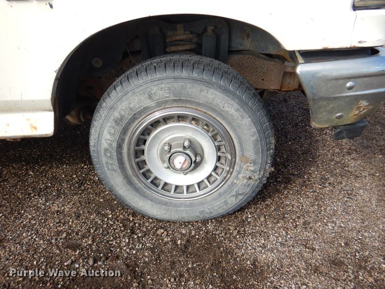 image for item DM0153 1987 Ford F150  pickup truck