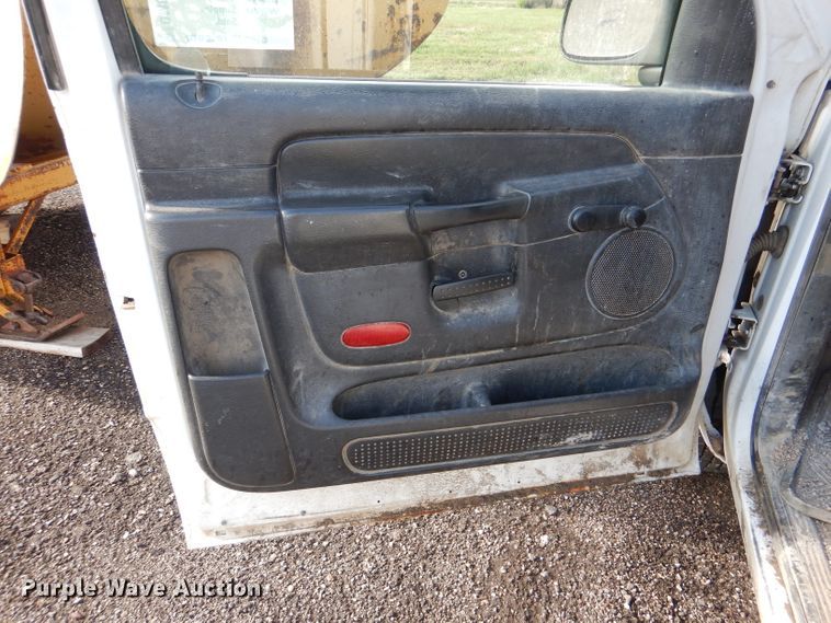 image for item DM0154 2002 Dodge Ram 1500  pickup truck