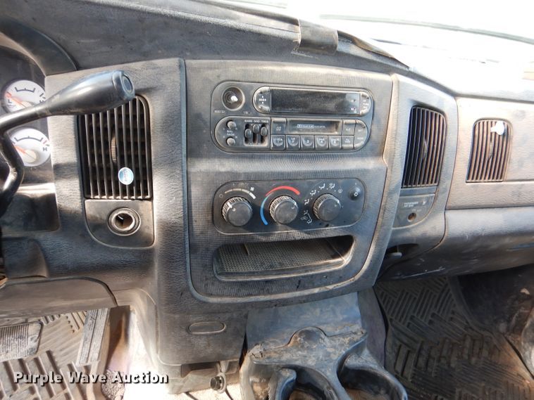 image for item DM0154 2002 Dodge Ram 1500  pickup truck