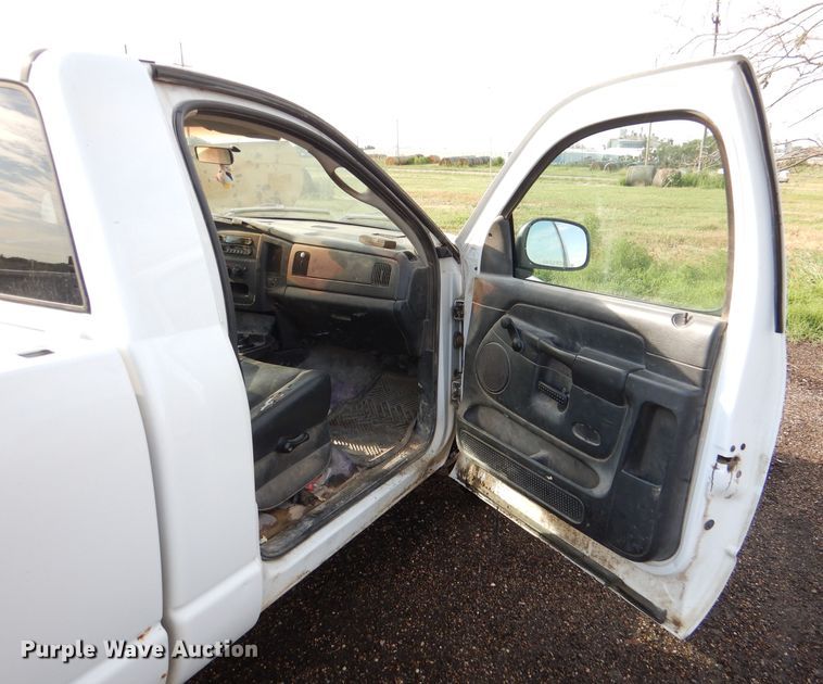 image for item DM0154 2002 Dodge Ram 1500  pickup truck