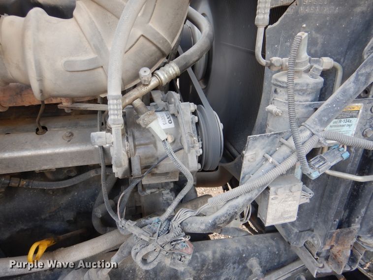 image for item DM0155 2001 Mack CH613  semi truck