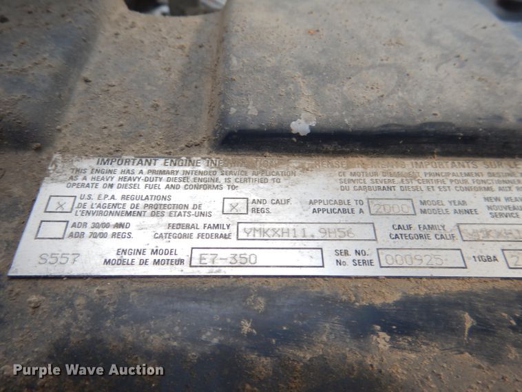 image for item DM0155 2001 Mack CH613  semi truck