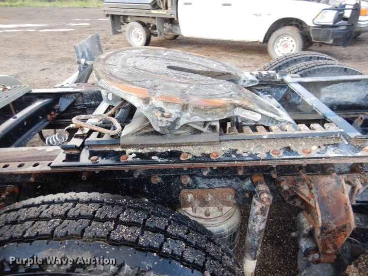 image for item DM0155 2001 Mack CH613  semi truck