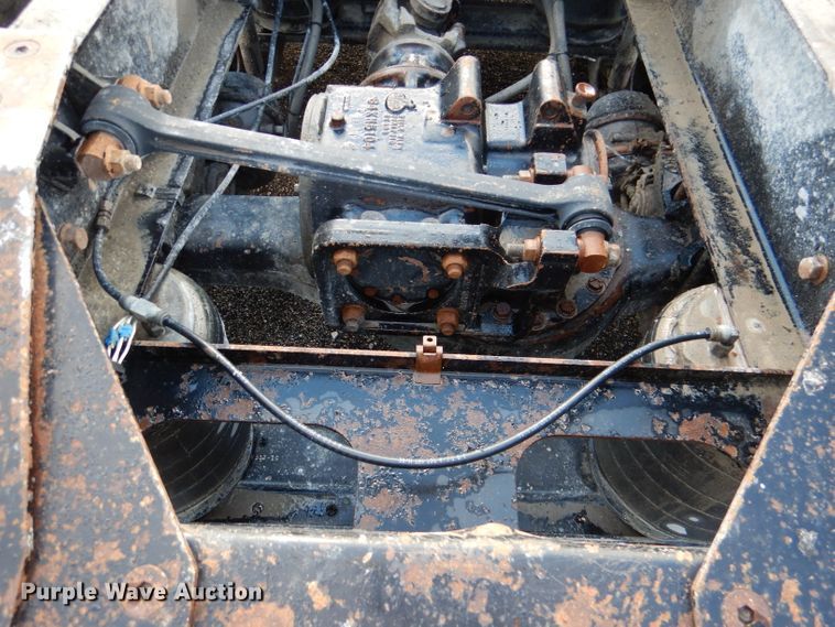 image for item DM0155 2001 Mack CH613  semi truck