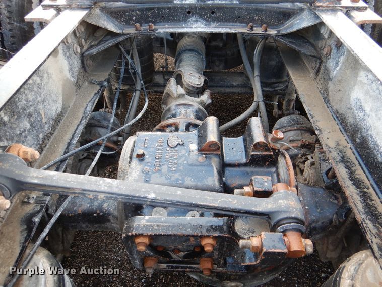 image for item DM0155 2001 Mack CH613  semi truck