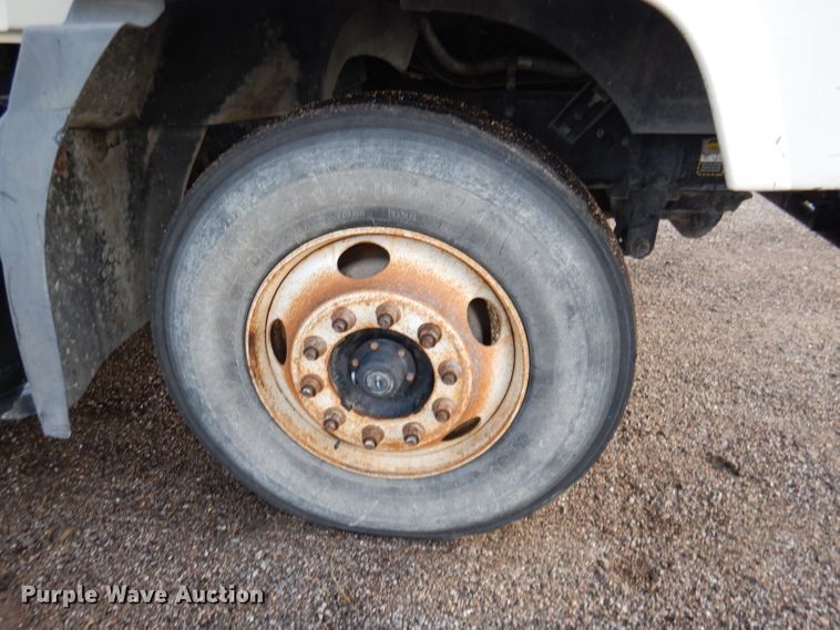 image for item DM0155 2001 Mack CH613  semi truck