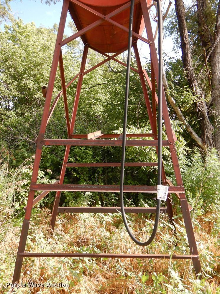 image for item DM0157 Fuel tank