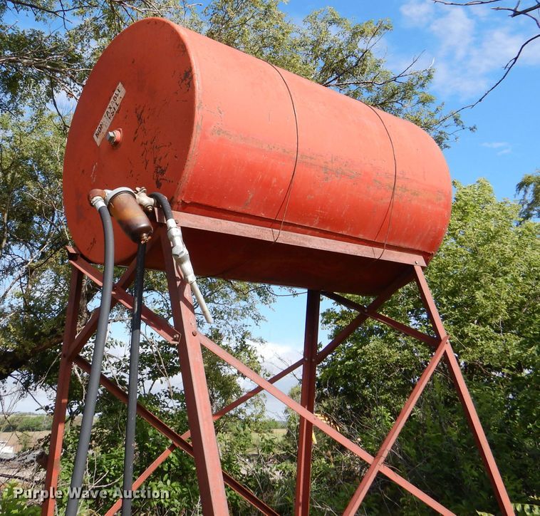 image for item DM0157 Fuel tank