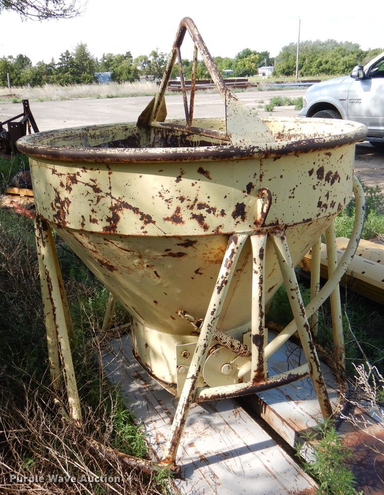 image for item DM0160 Concrete bucket