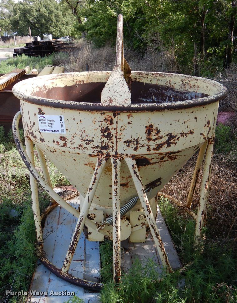 image for item DM0160 Concrete bucket