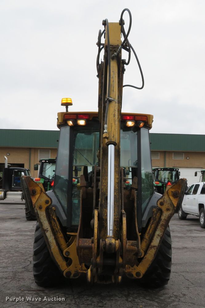 image for item DN5845 2005 John Deere 310SG  backhoe