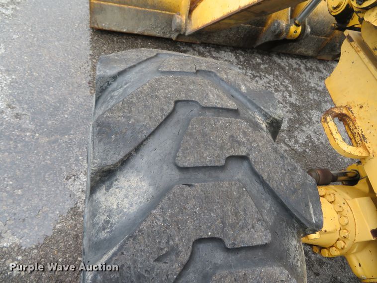 image for item DN5845 2005 John Deere 310SG  backhoe