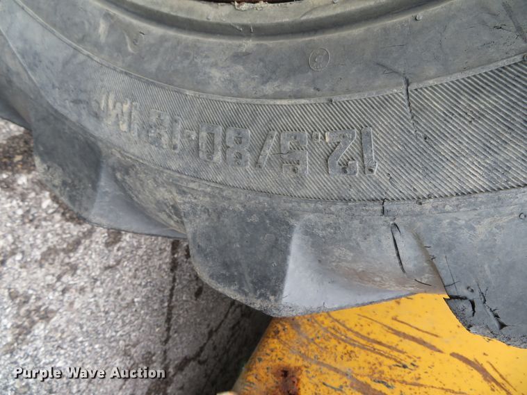 image for item DN5845 2005 John Deere 310SG  backhoe