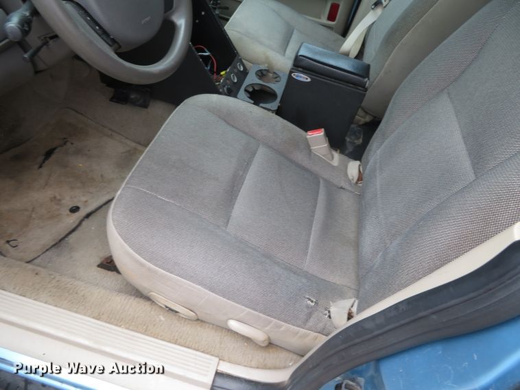 image for item DN5875 2007 Ford Crown Victoria Police Interceptor