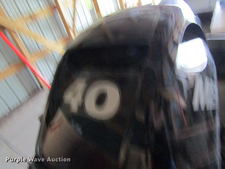 image for item EV9250 2007 XPress  boat