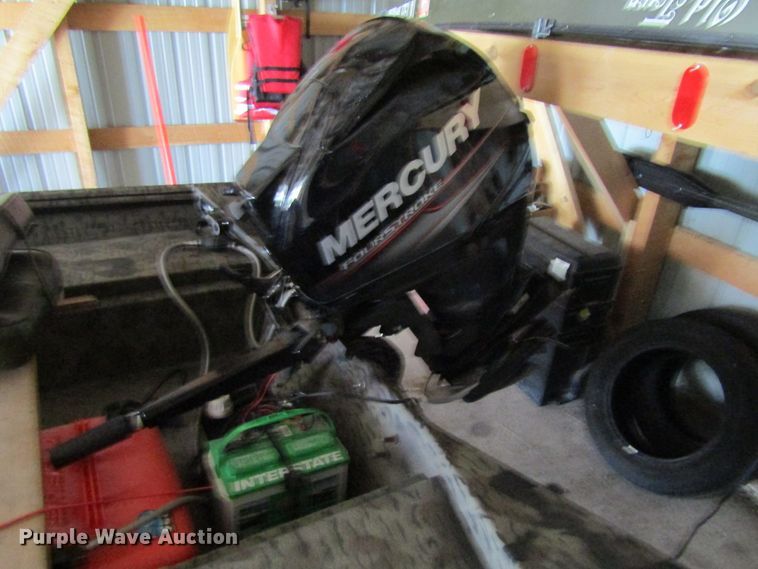 image for item EV9250 2007 XPress  boat