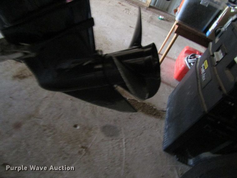 image for item EV9250 2007 XPress  boat