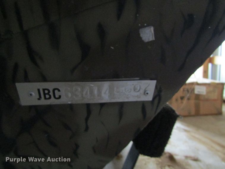 image for item EV9250 2007 XPress  boat