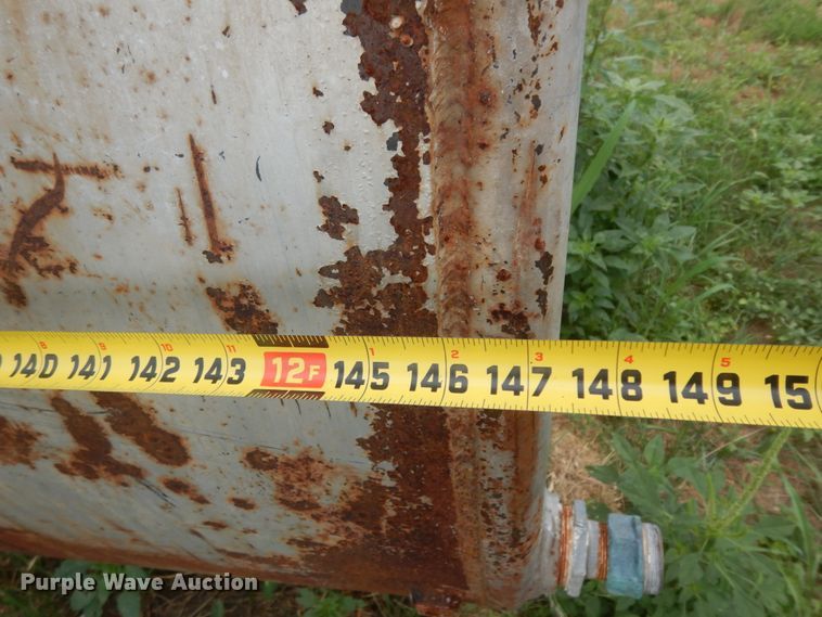 image for item EX9543 (2) fuel tanks