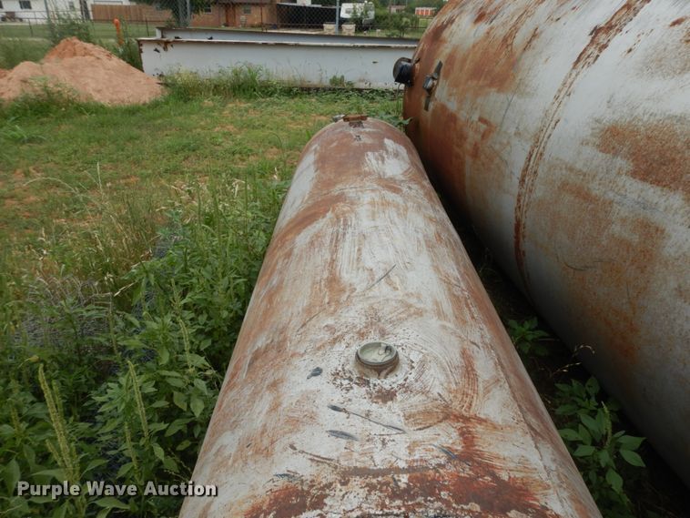 image for item EX9543 (2) fuel tanks