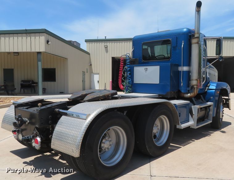 image for item FP9292 2008 Freightliner FLD 120  semi truck