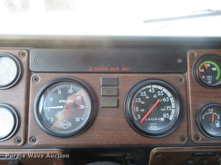 image for item FP9292 2008 Freightliner FLD 120  semi truck