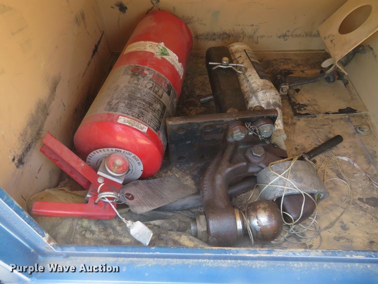 image for item FP9292 2008 Freightliner FLD 120  semi truck