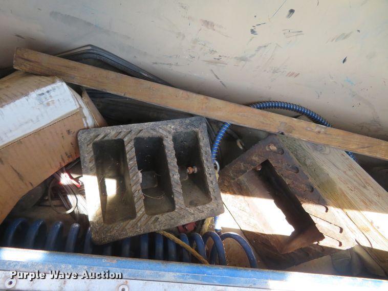 image for item FP9292 2008 Freightliner FLD 120  semi truck