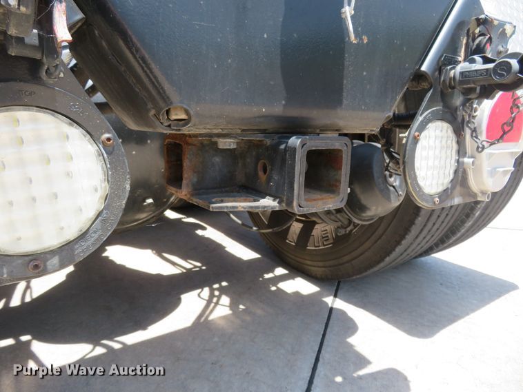 image for item FP9292 2008 Freightliner FLD 120  semi truck