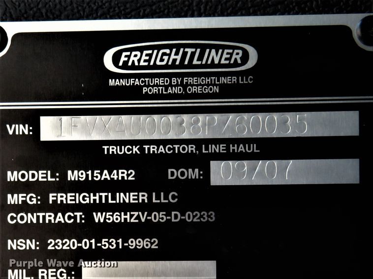 image for item FP9292 2008 Freightliner FLD 120  semi truck