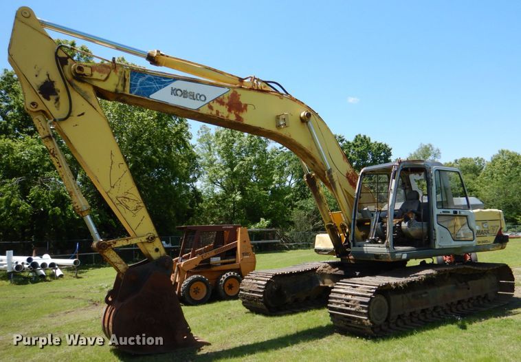 image for item HC9276 1996 Kobelco SK220LC  excavator