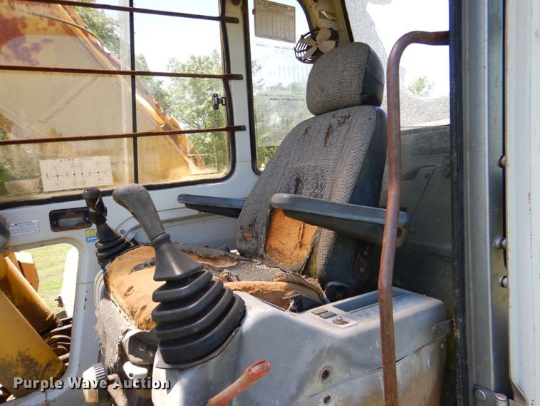 image for item HC9276 1996 Kobelco SK220LC  excavator