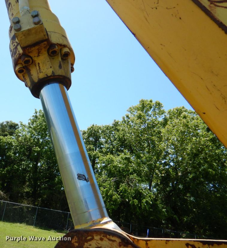 image for item HC9276 1996 Kobelco SK220LC  excavator