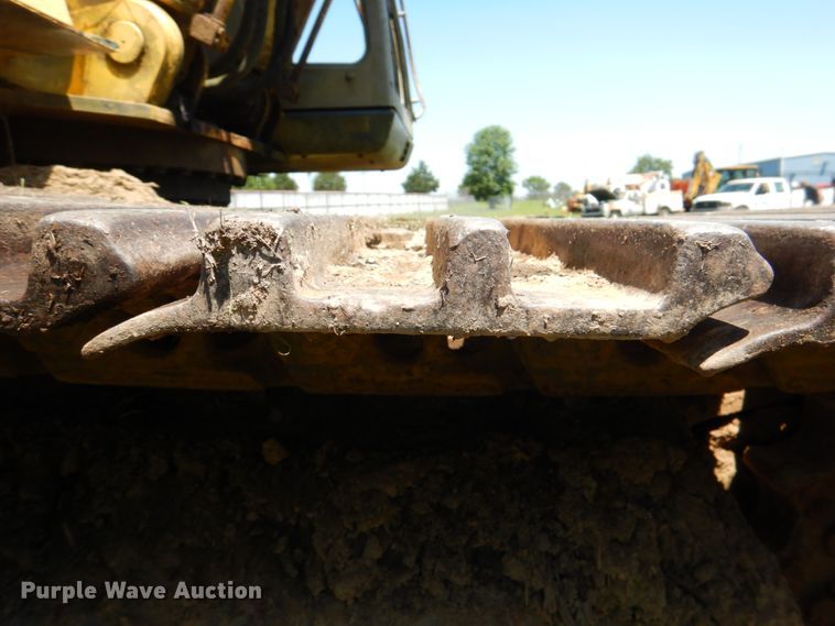 image for item HC9276 1996 Kobelco SK220LC  excavator