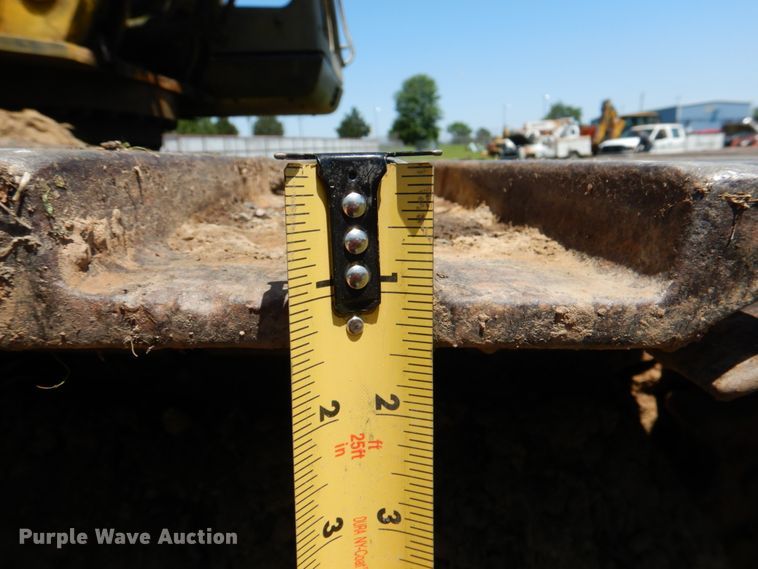 image for item HC9276 1996 Kobelco SK220LC  excavator