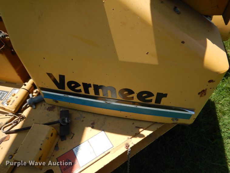 image for item HC9277 1995 Vermeer BC935  wood chipper