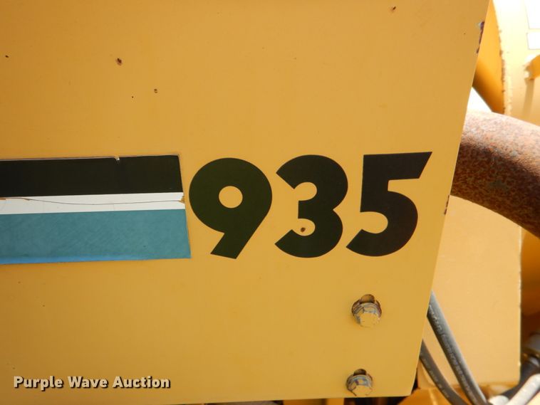 image for item HC9277 1995 Vermeer BC935  wood chipper