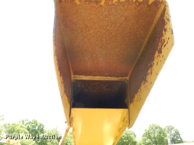 image for item HC9277 1995 Vermeer BC935  wood chipper