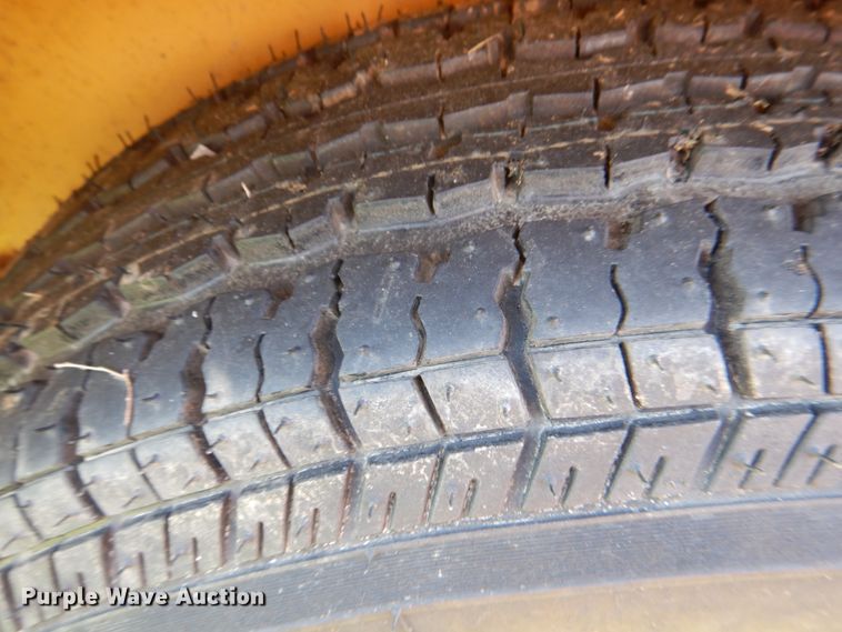 image for item HC9277 1995 Vermeer BC935  wood chipper