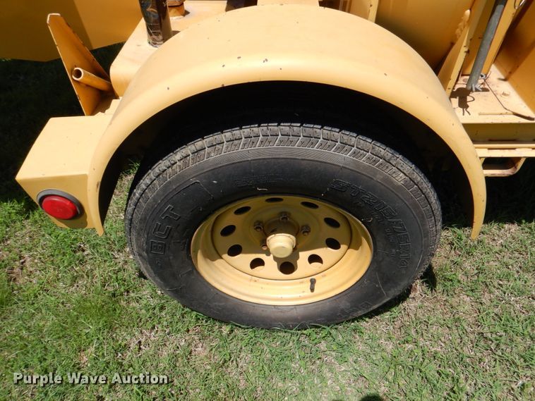 image for item HC9277 1995 Vermeer BC935  wood chipper