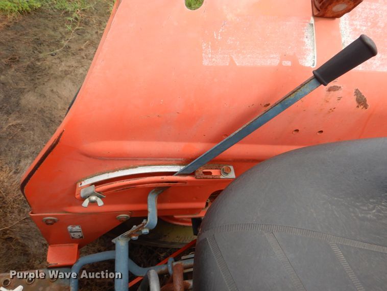 image for item HC9278 Kubota L235  tractor