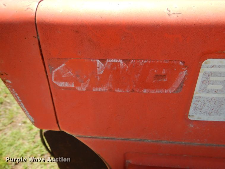 image for item HC9279 Kubota B7100  MFWD tractor