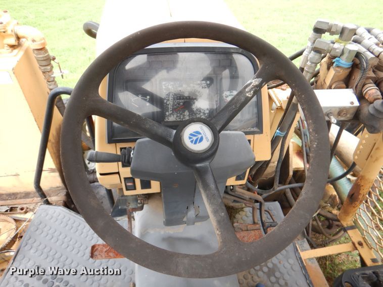 image for item HC9284 1994 New Holland 6640 Tiger Special  tractor