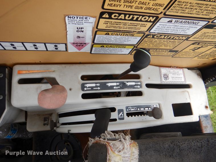 image for item HC9284 1994 New Holland 6640 Tiger Special  tractor